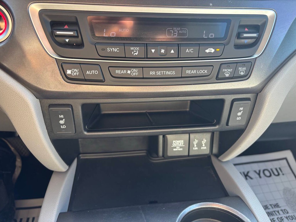 Honda Pilot Vehicle Full-screen Gallery Image 25