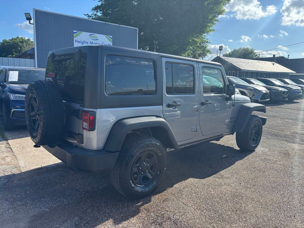 Jeep Wrangler Unlimited Vehicle Full-screen Gallery Image 06