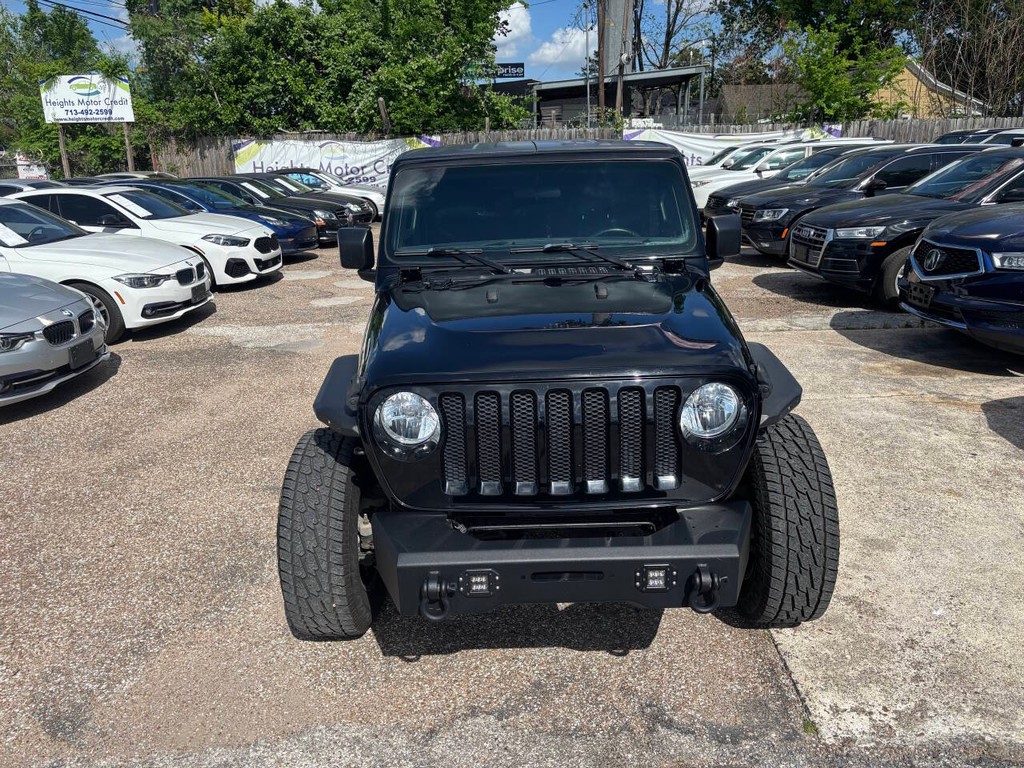 Jeep Wrangler Unlimited Vehicle Full-screen Gallery Image 03