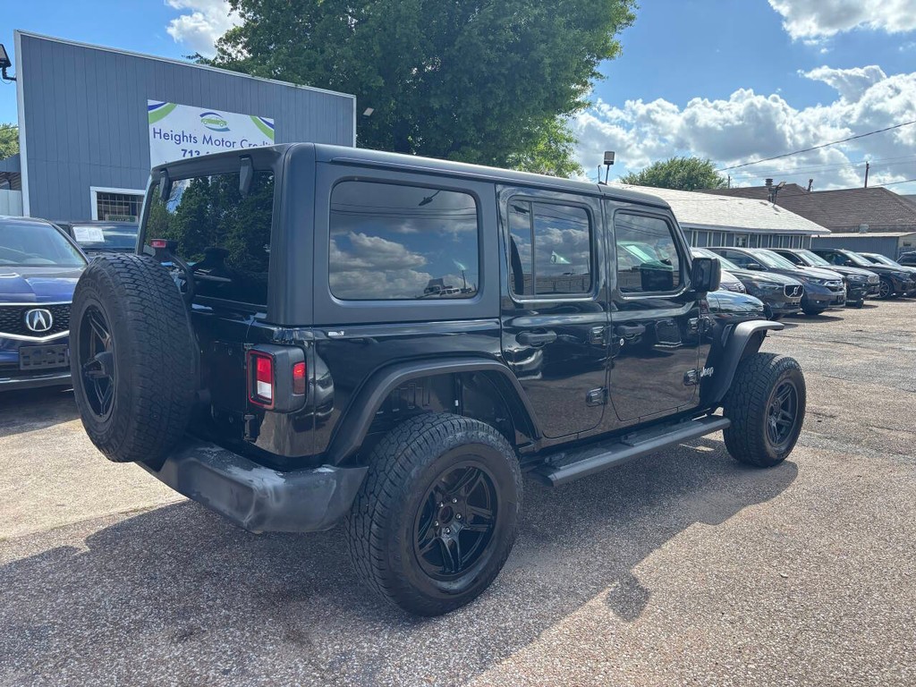 Jeep Wrangler Unlimited Vehicle Full-screen Gallery Image 07