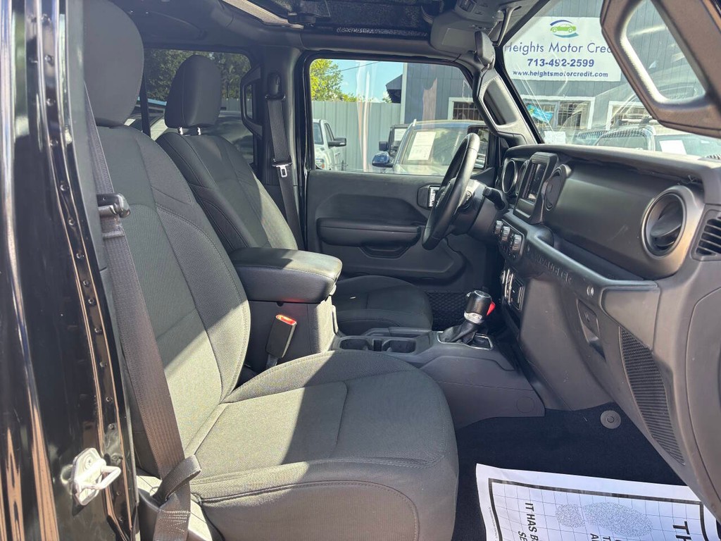 Jeep Wrangler Unlimited Vehicle Full-screen Gallery Image 12