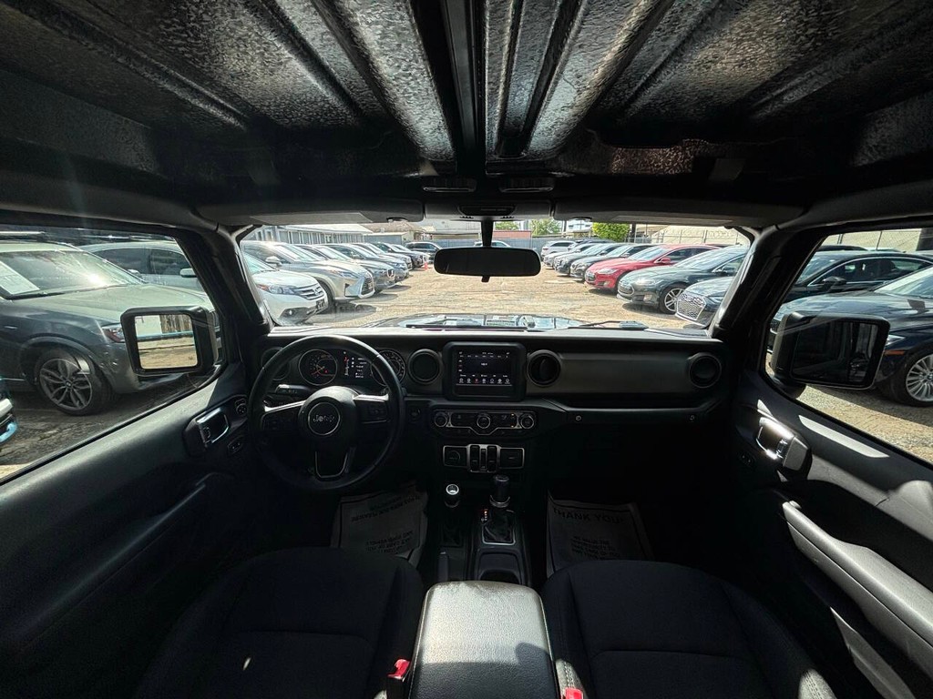 Jeep Wrangler Unlimited Vehicle Full-screen Gallery Image 19