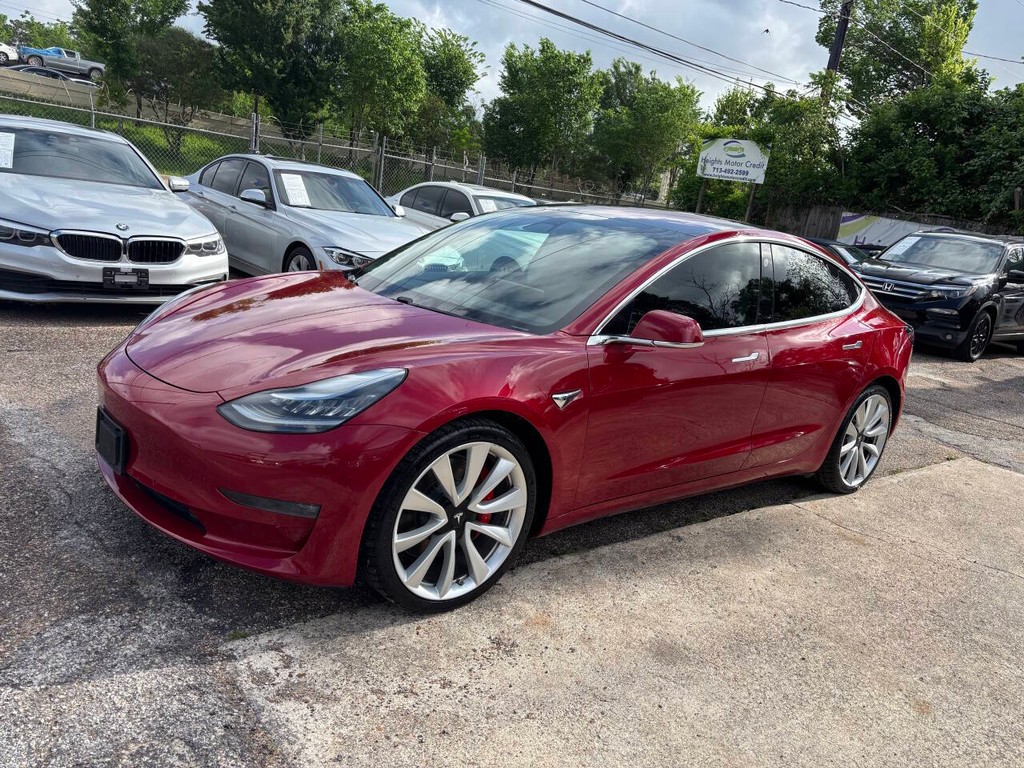 Tesla Model 3 Vehicle Full-screen Gallery Image 04