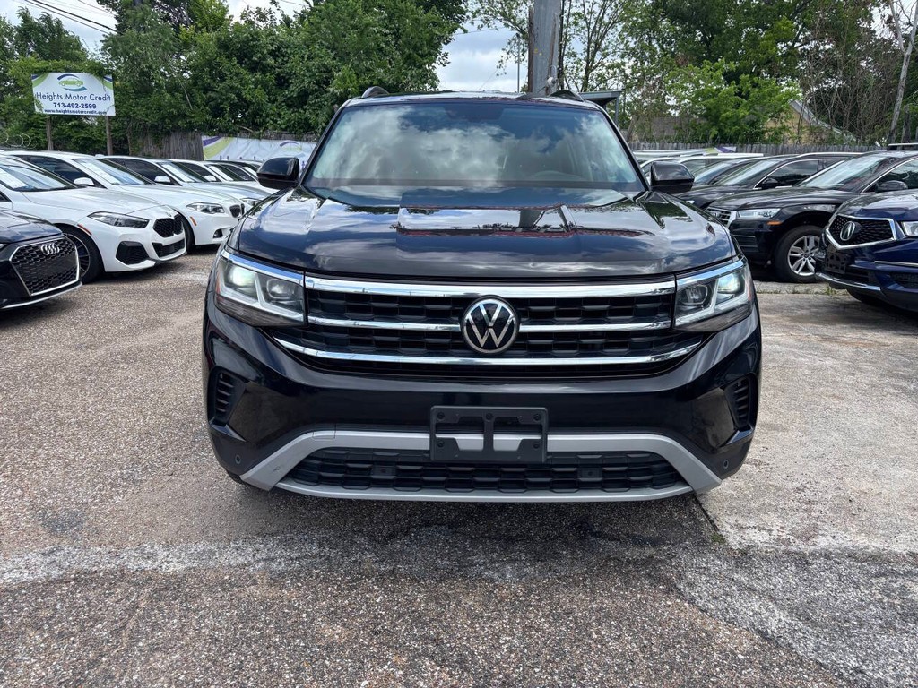Volkswagen Atlas Vehicle Full-screen Gallery Image 02