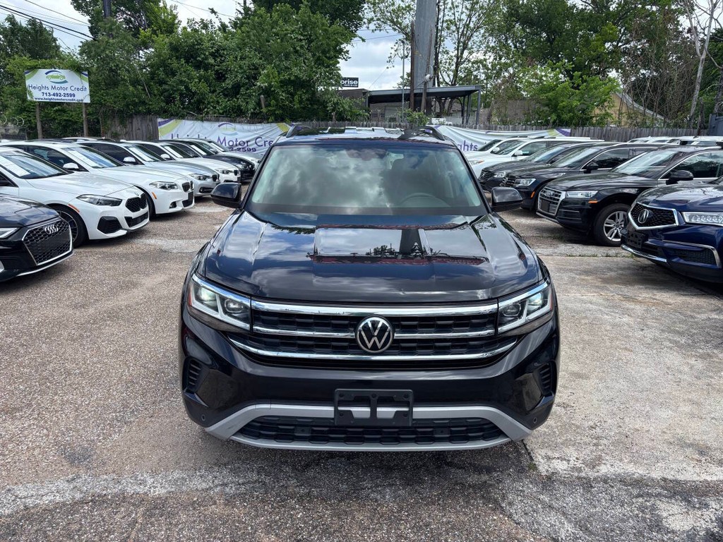 Volkswagen Atlas Vehicle Full-screen Gallery Image 03