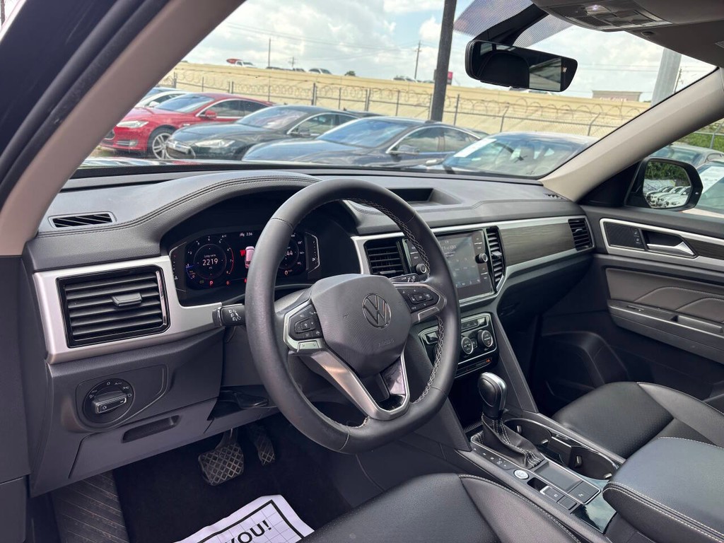 Volkswagen Atlas Vehicle Full-screen Gallery Image 08