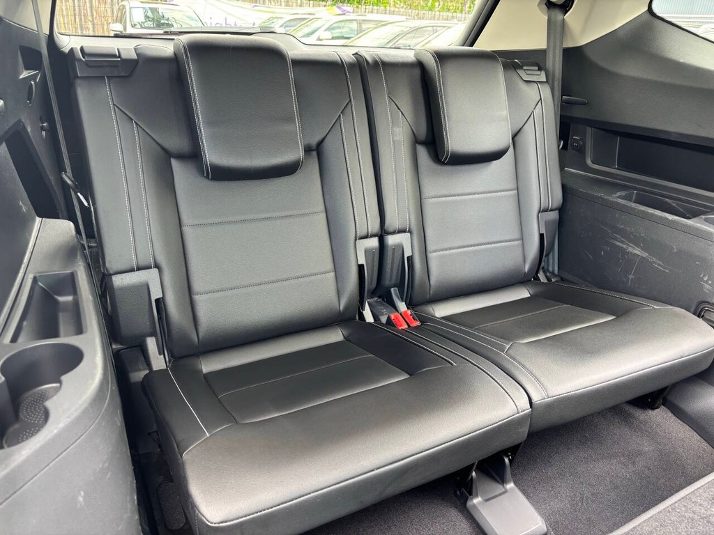 Volkswagen Atlas Vehicle Full-screen Gallery Image 19