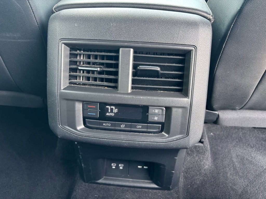 Volkswagen Atlas Vehicle Full-screen Gallery Image 20