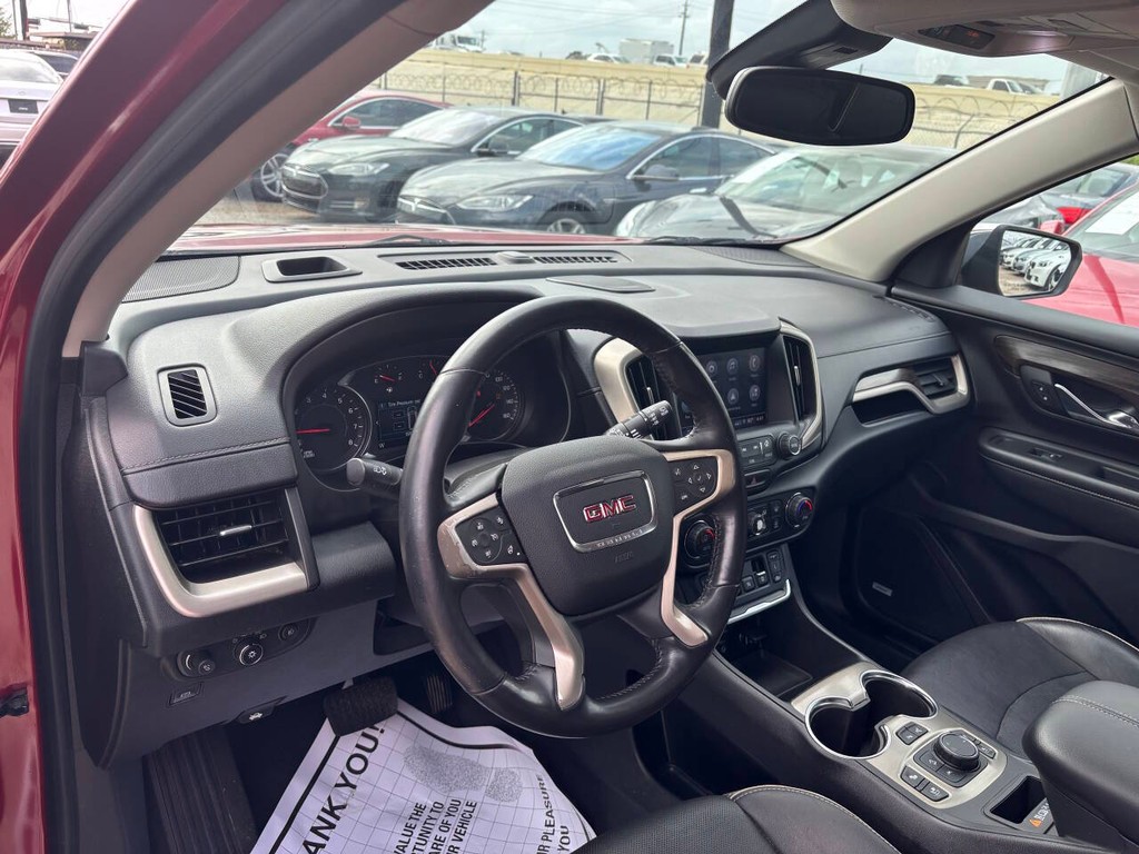 GMC Terrain Vehicle Full-screen Gallery Image 08