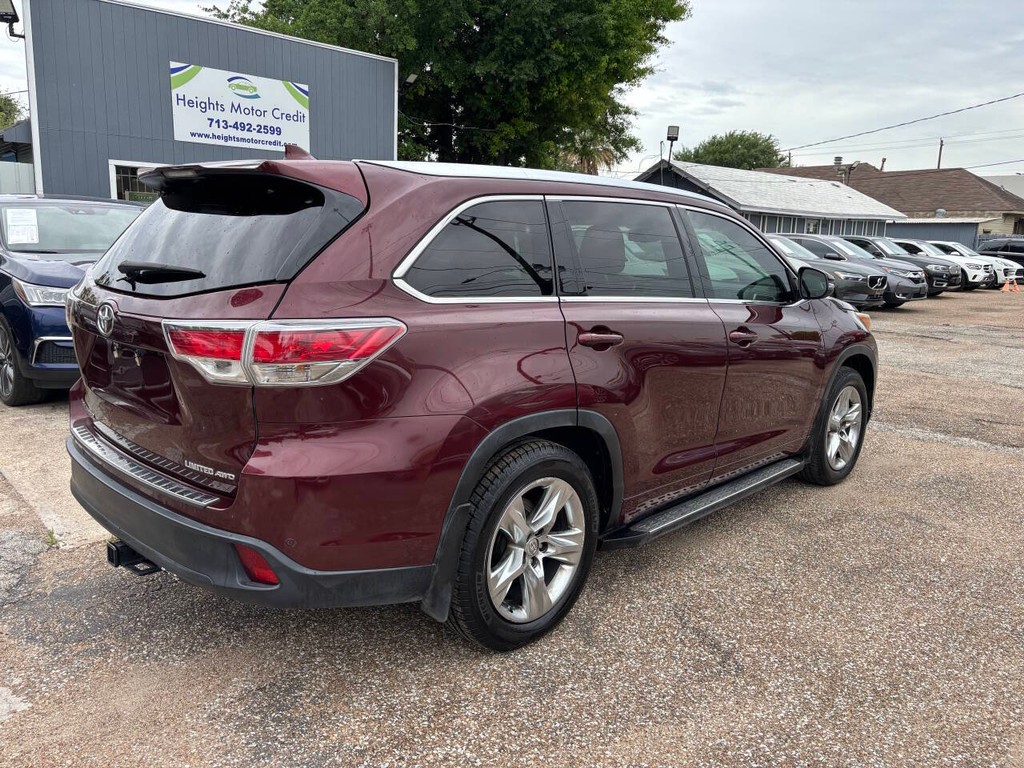 Toyota Highlander Vehicle Full-screen Gallery Image 06