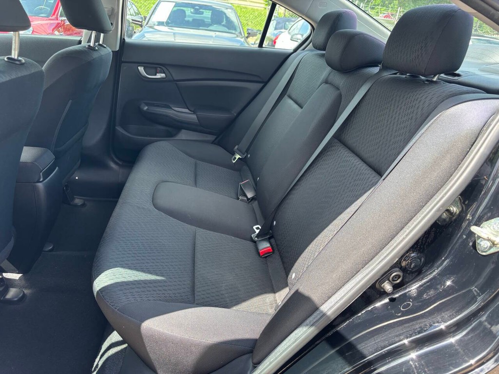 Honda Civic Sedan Vehicle Full-screen Gallery Image 13