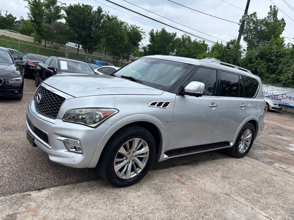 INFINITI QX80 Vehicle Full-screen Gallery Image 03