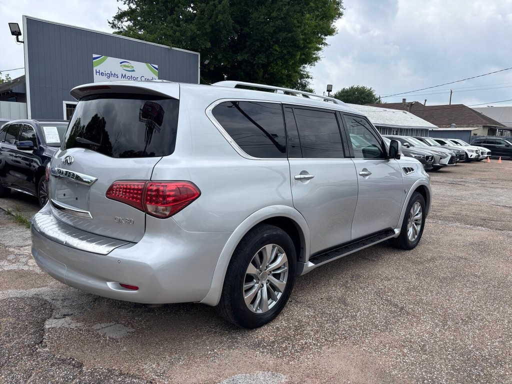 INFINITI QX80 Vehicle Full-screen Gallery Image 06
