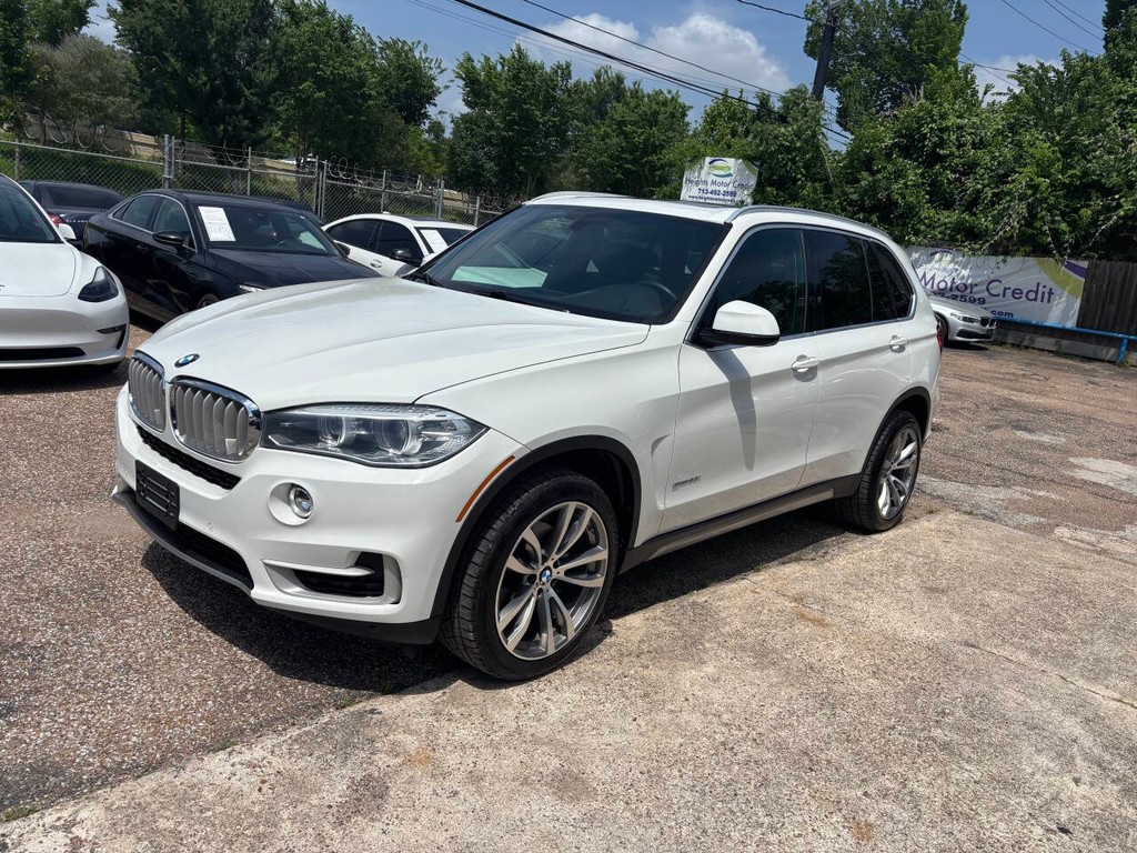 BMW X5 Vehicle Full-screen Gallery Image 03