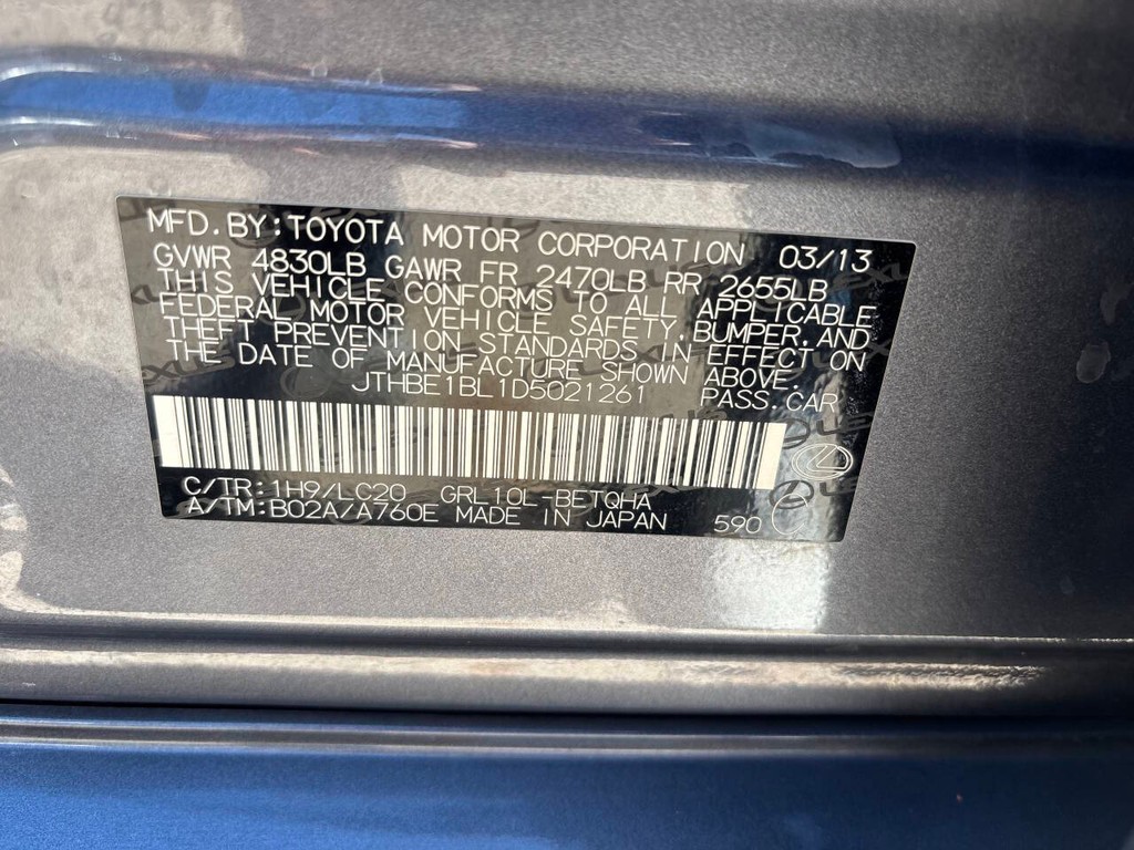 Lexus GS 350 Vehicle Full-screen Gallery Image 31
