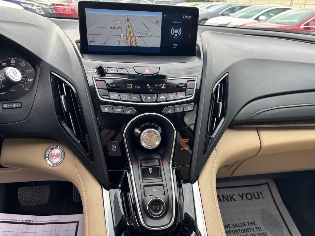 Acura RDX Vehicle Full-screen Gallery Image 21