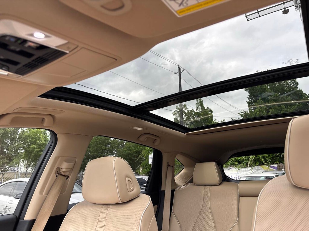 Acura RDX Vehicle Full-screen Gallery Image 31