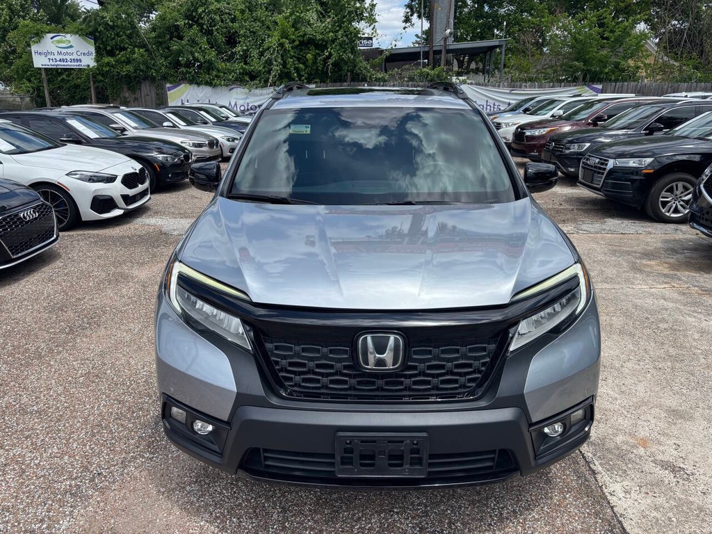 Honda Passport Vehicle Full-screen Gallery Image 02