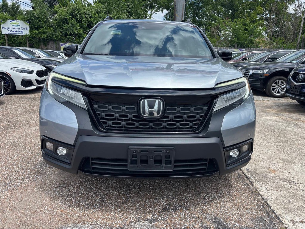 Honda Passport Vehicle Full-screen Gallery Image 03