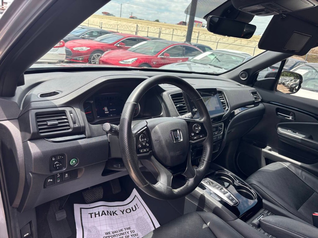Honda Passport Vehicle Full-screen Gallery Image 08