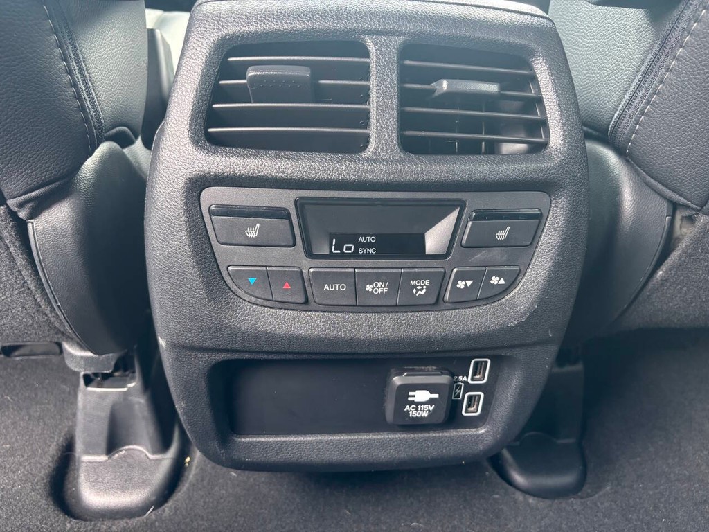 Honda Passport Vehicle Full-screen Gallery Image 18