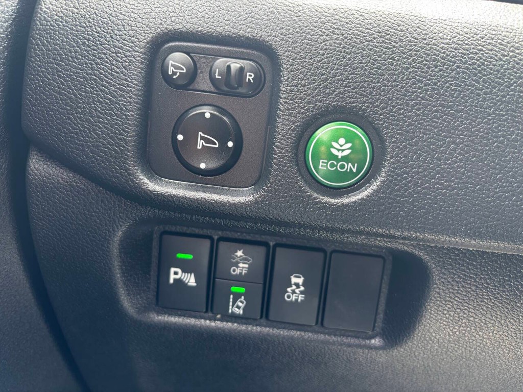 Honda Passport Vehicle Full-screen Gallery Image 26