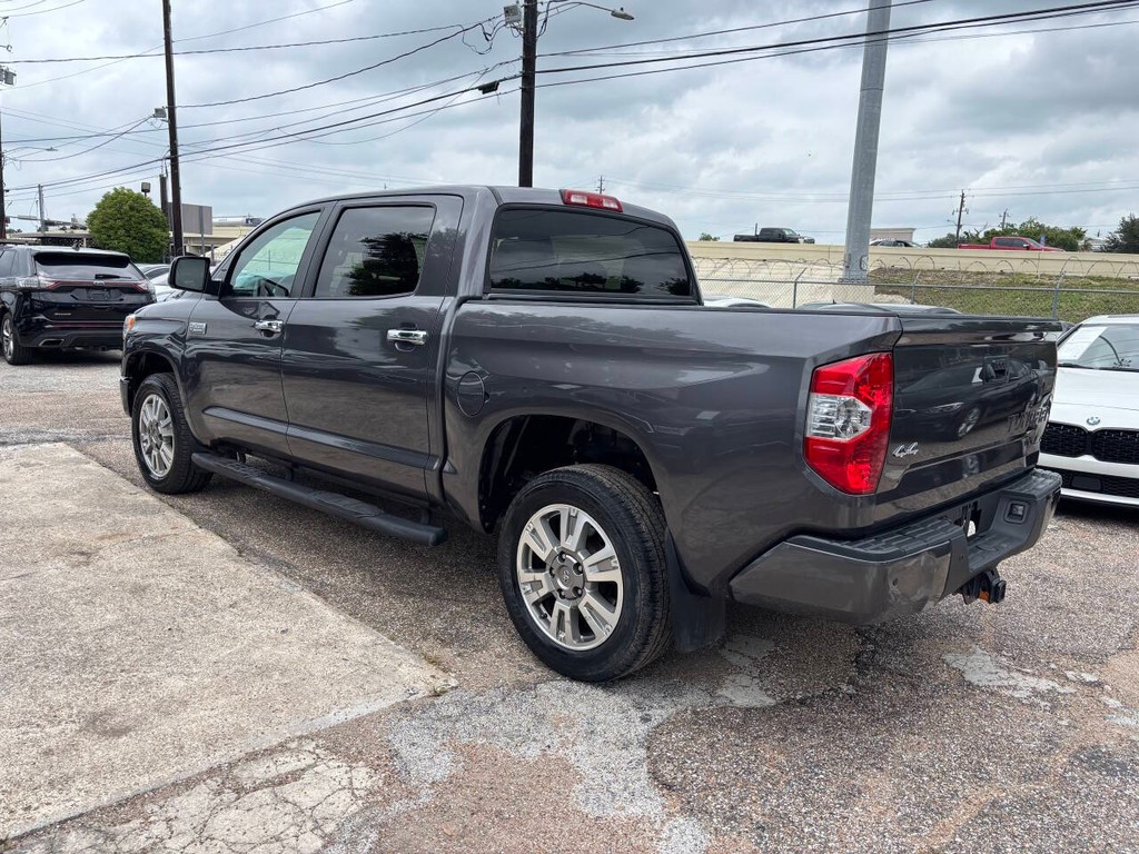 Toyota Tundra 4WD Vehicle Full-screen Gallery Image 05