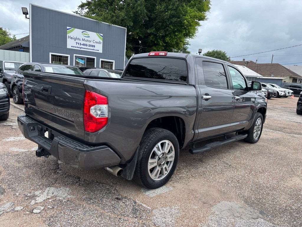 Toyota Tundra 4WD Vehicle Full-screen Gallery Image 07