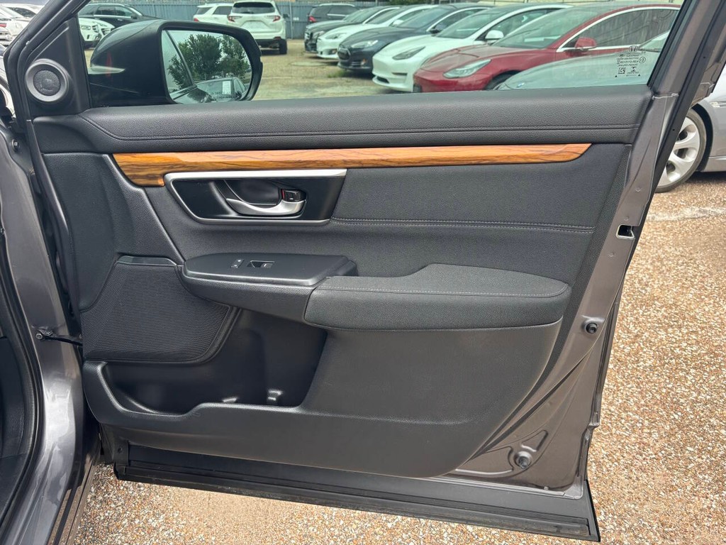 Honda CR-V Vehicle Full-screen Gallery Image 13