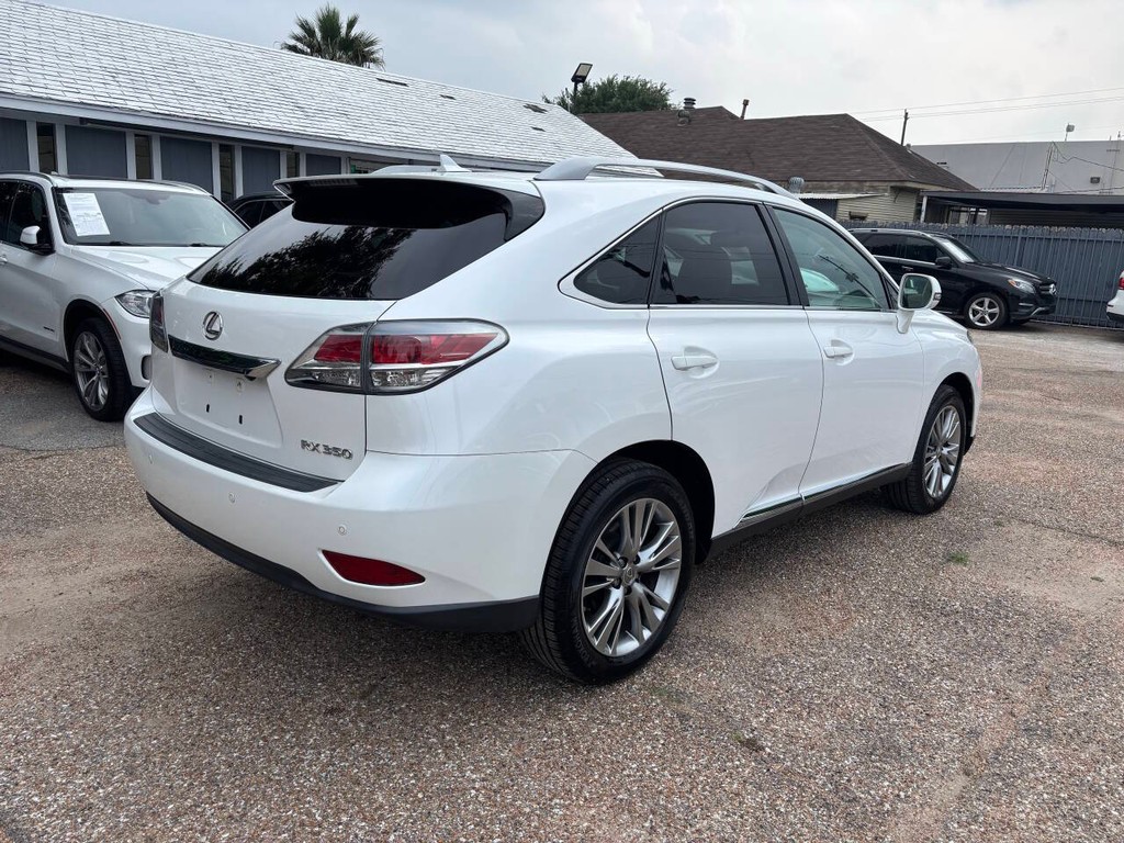 Lexus RX 350 Vehicle Full-screen Gallery Image 07