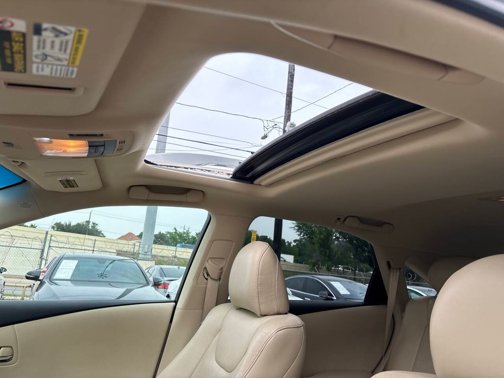 Lexus RX 350 Vehicle Full-screen Gallery Image 30
