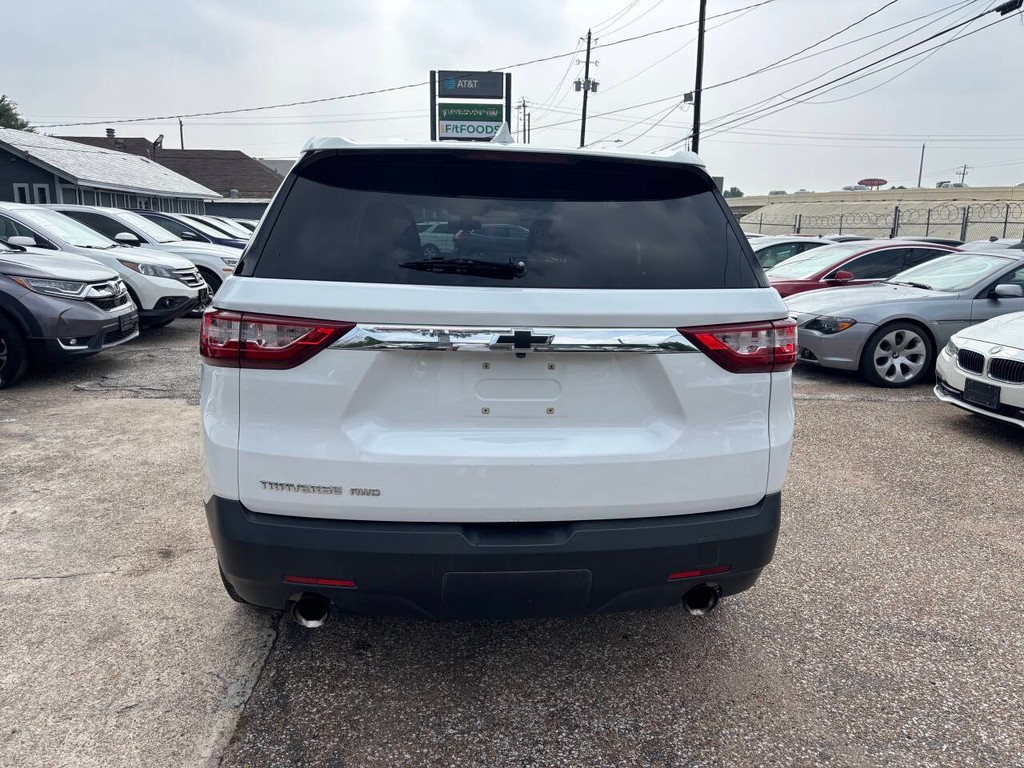 Chevrolet Traverse Vehicle Full-screen Gallery Image 06