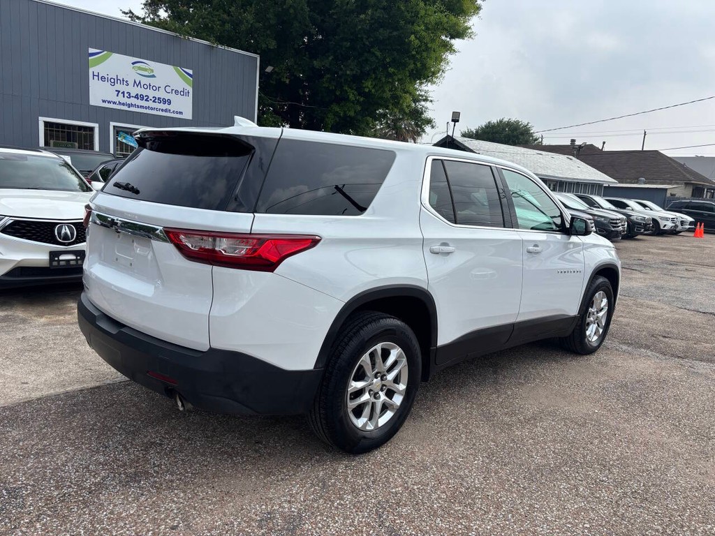 Chevrolet Traverse Vehicle Full-screen Gallery Image 07