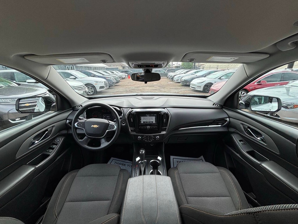 Chevrolet Traverse Vehicle Full-screen Gallery Image 21