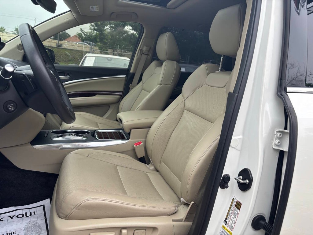 Acura MDX Vehicle Full-screen Gallery Image 09