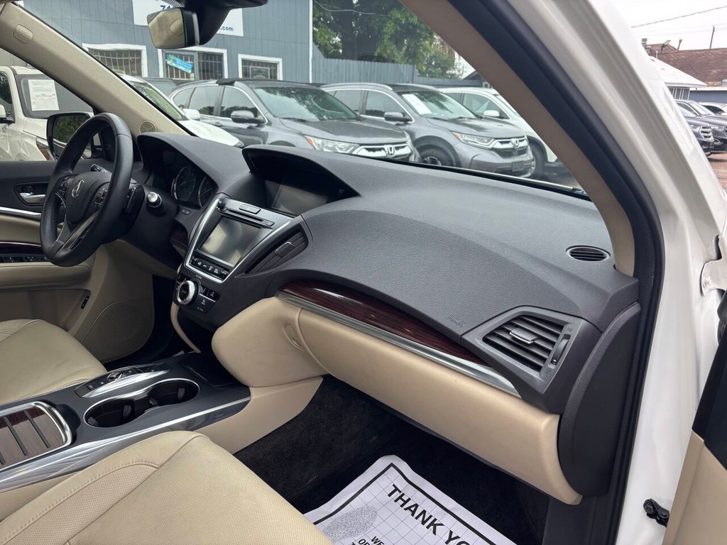 Acura MDX Vehicle Full-screen Gallery Image 11