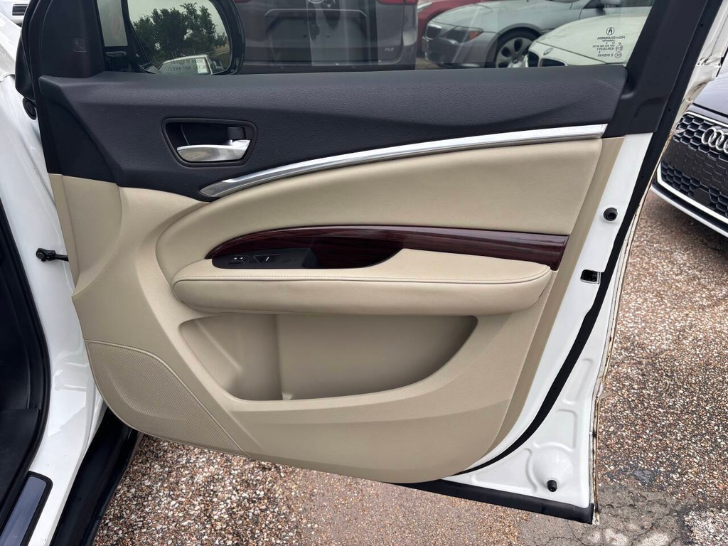 Acura MDX Vehicle Full-screen Gallery Image 13
