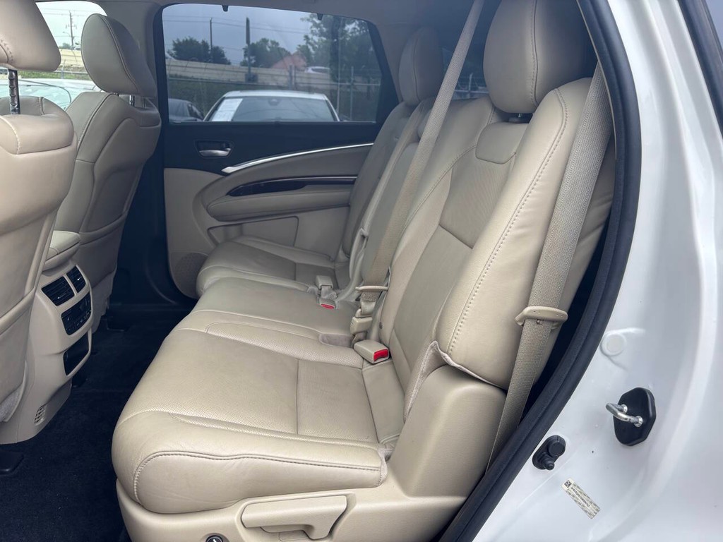 Acura MDX Vehicle Full-screen Gallery Image 14