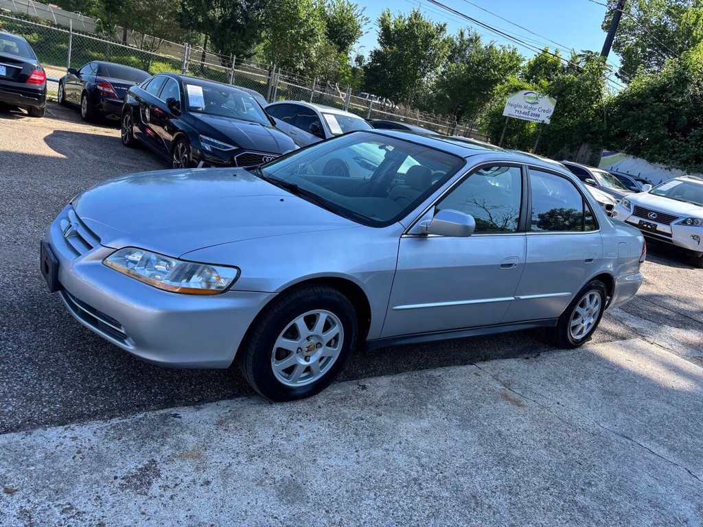 Honda Accord Sedan Vehicle Full-screen Gallery Image 04