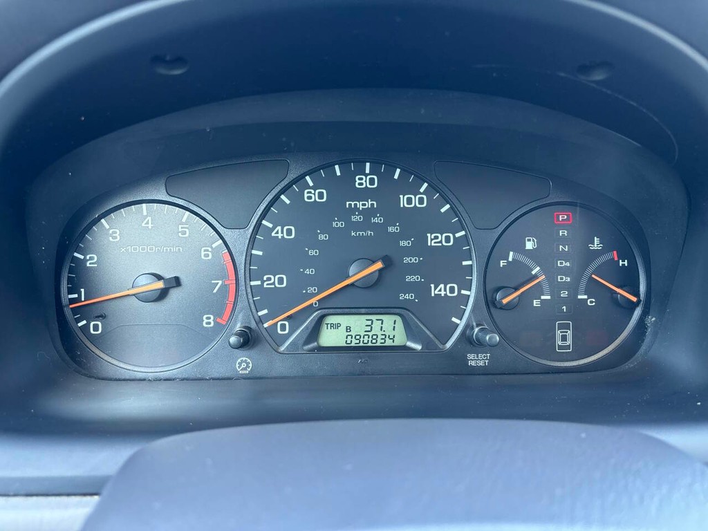 Honda Accord Sedan Vehicle Full-screen Gallery Image 27