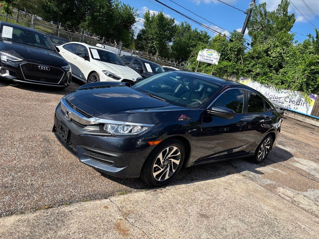 Honda Civic Sedan Vehicle Full-screen Gallery Image 04