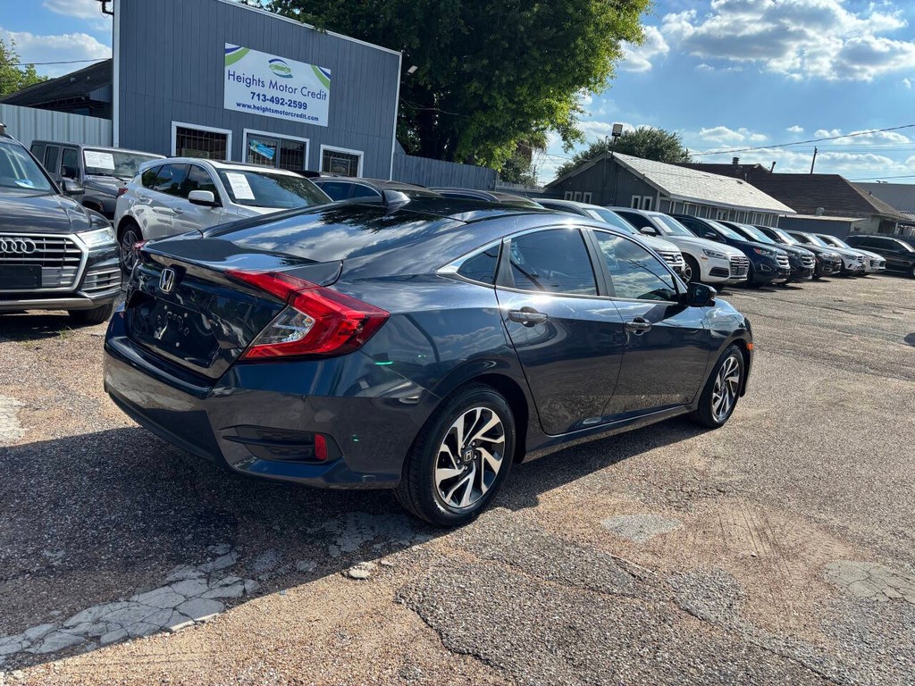 Honda Civic Sedan Vehicle Full-screen Gallery Image 07