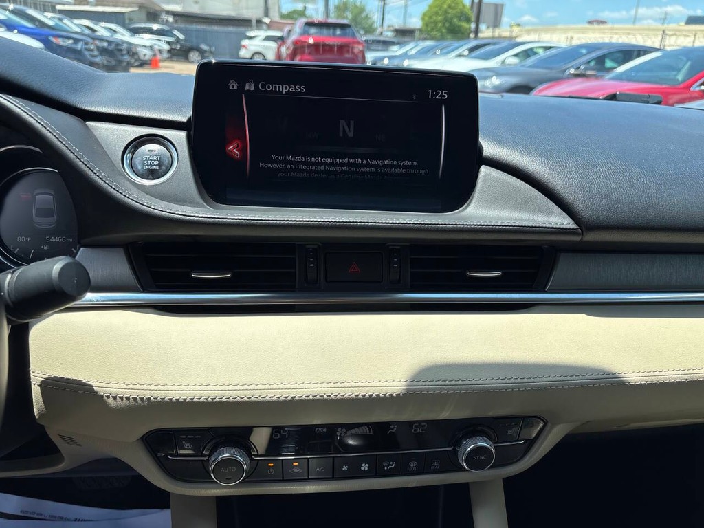 Mazda MAZDA6 Vehicle Full-screen Gallery Image 20