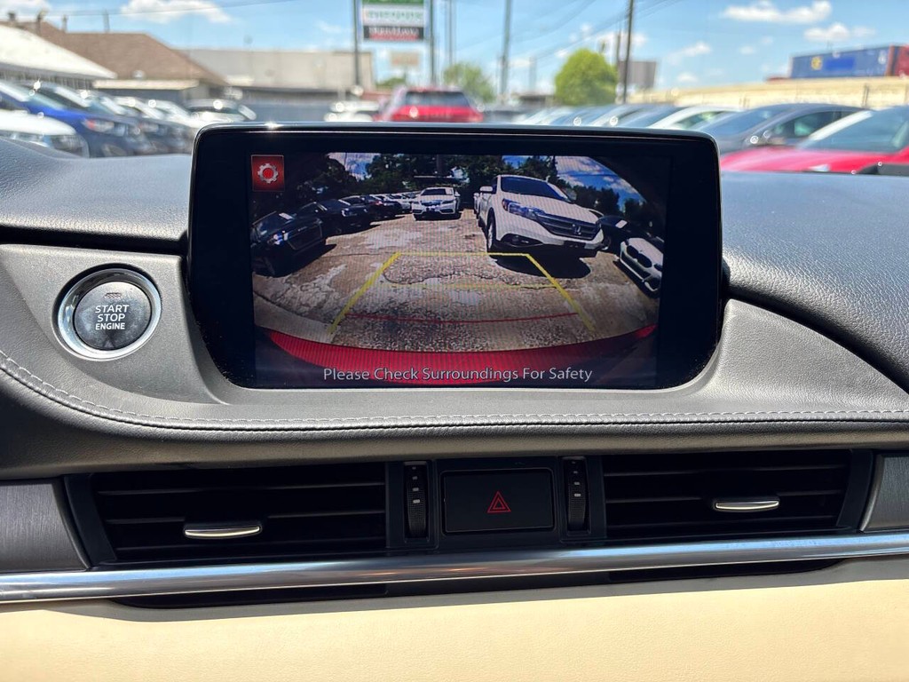 Mazda MAZDA6 Vehicle Full-screen Gallery Image 22