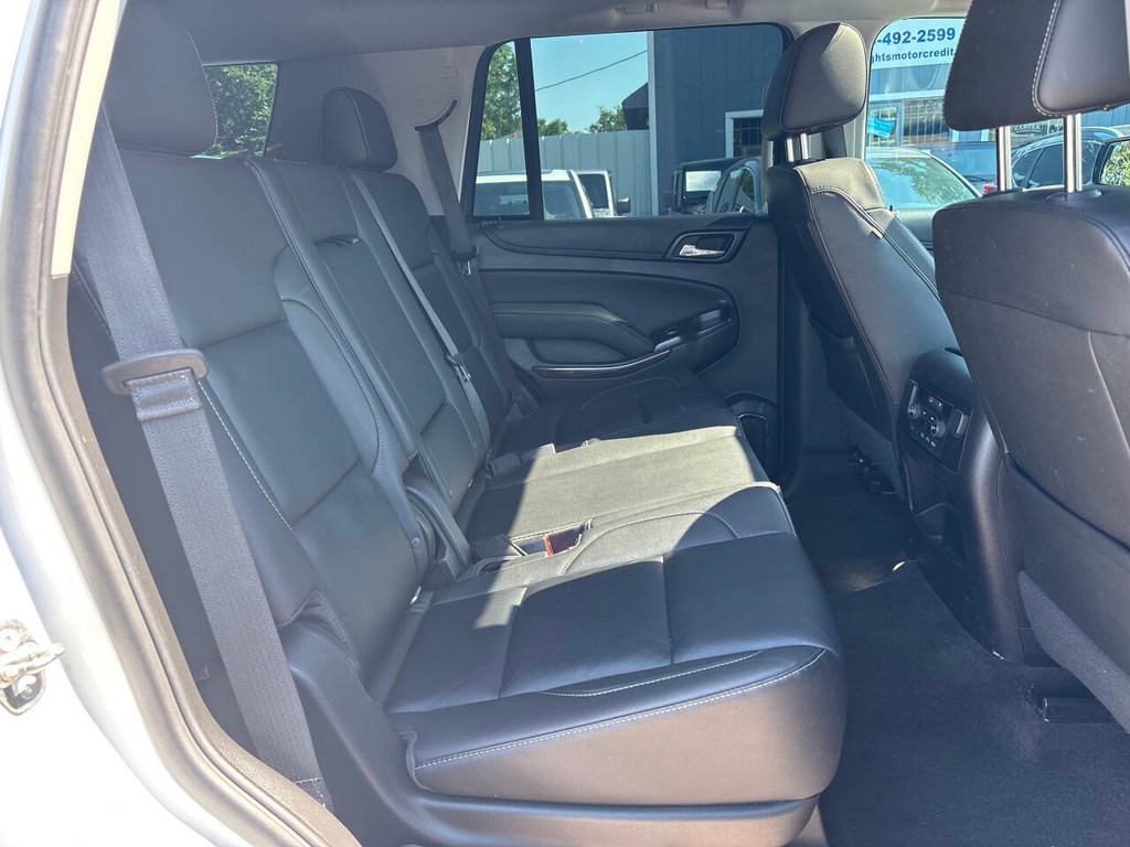 Chevrolet Tahoe Vehicle Full-screen Gallery Image 16