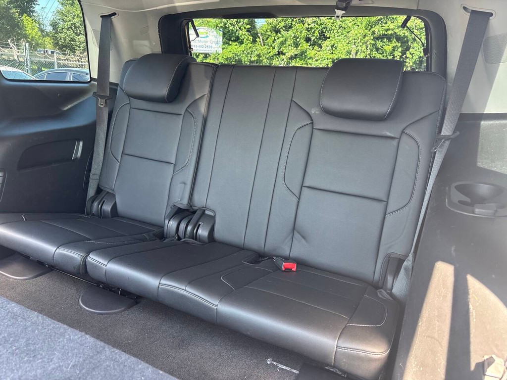 Chevrolet Tahoe Vehicle Full-screen Gallery Image 18