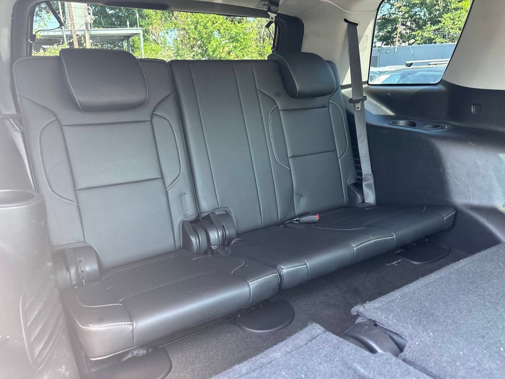 Chevrolet Tahoe Vehicle Full-screen Gallery Image 19