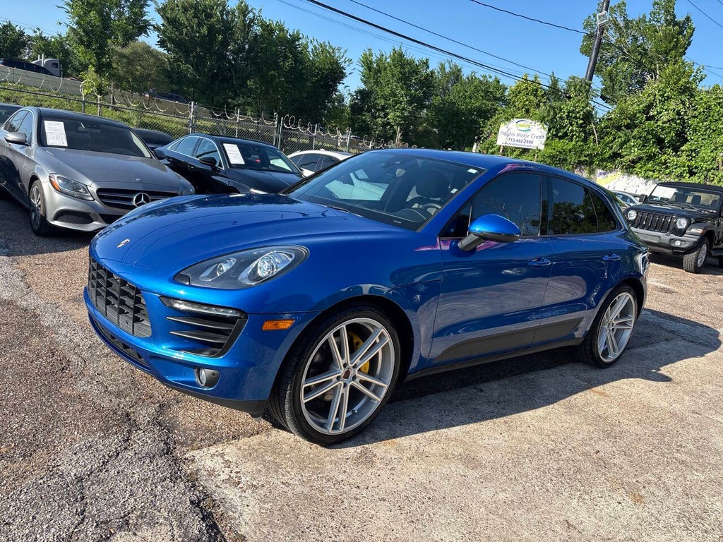Porsche Macan Vehicle Full-screen Gallery Image 04