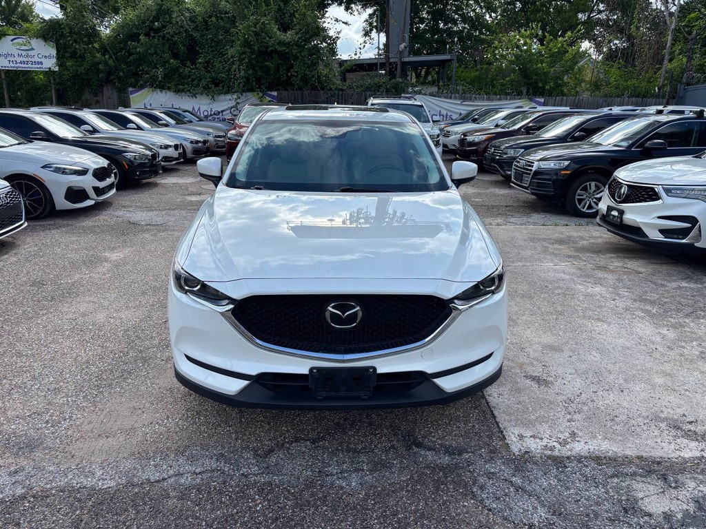 Mazda CX-5 Vehicle Full-screen Gallery Image 03