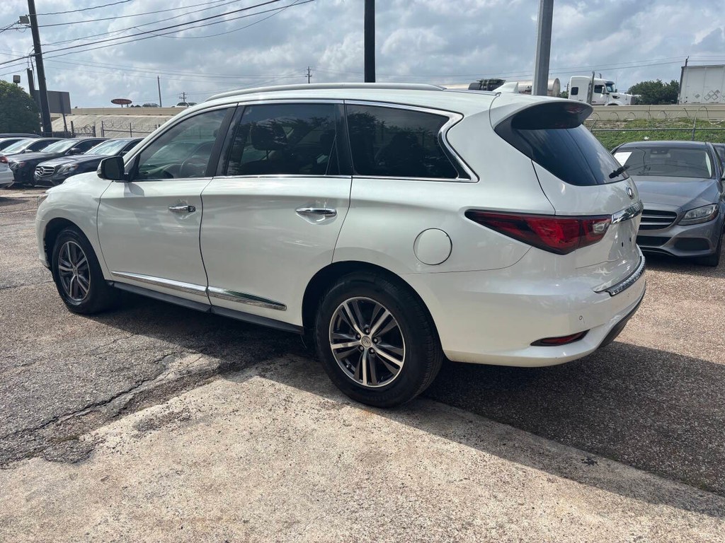 INFINITI QX60 Vehicle Full-screen Gallery Image 06